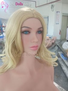 wm 163cm H cup fair skin head 254 pink nipples