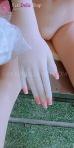 wm 171cm H cup fair skin color pink nipples