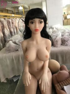 YL 141cm D cup fair skin light brown nipples head 369