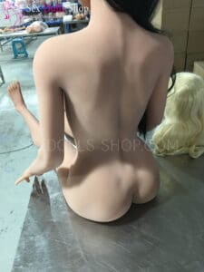 6ye 165cm F cup tan skin light brown nipples