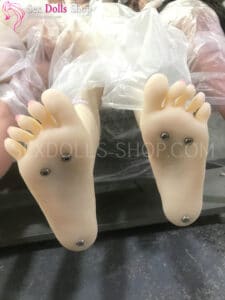 wm 158cm D cup fair skin pink nipples