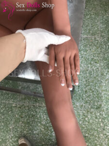 wm 164cm F cup tan skin brown nipples